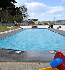 Photo of a filled paddling pool